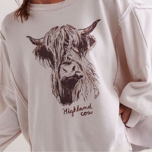 FREE PEOPLE WE THE FREE GRAPHIC CAMDEN HIGHLAND COW NWOT sz M, L